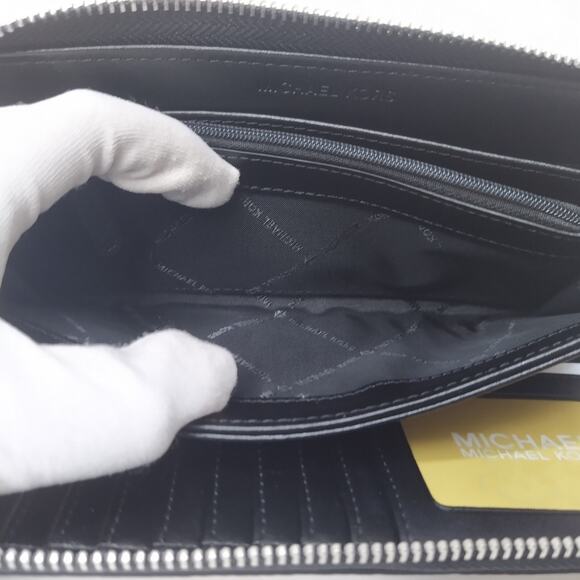 Michael Kors Jet Set Travel Black Pebbled Zip Around Long Wallet -NWT $298 - Picture 16 of 16